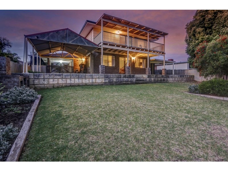 18 Abingdon Road, Swan View WA 6056