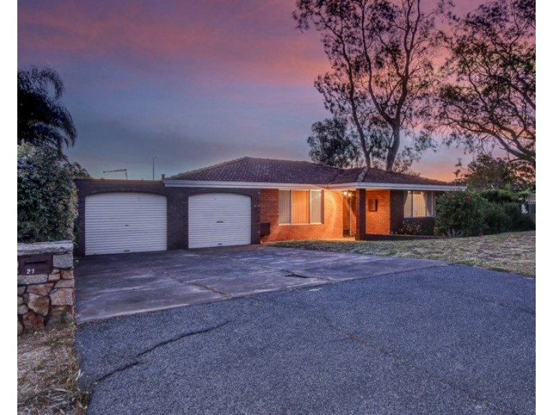 27 Blackadder Road, Swan View WA 6056