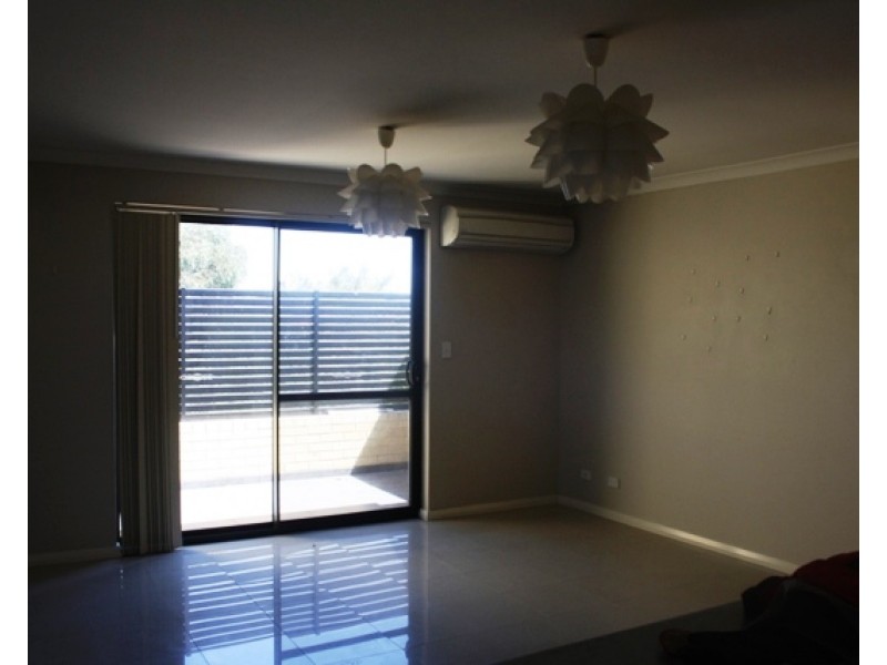 3/136 Morrison Road, Midland WA 6056