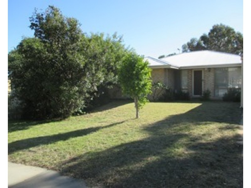 13 Gladstone Avenue, Swan View WA 6056