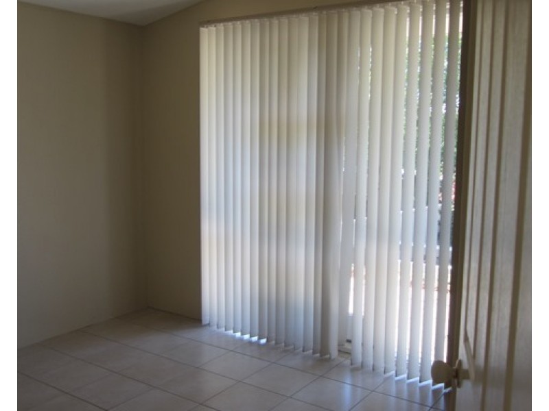 13 Gladstone Avenue, Swan View WA 6056