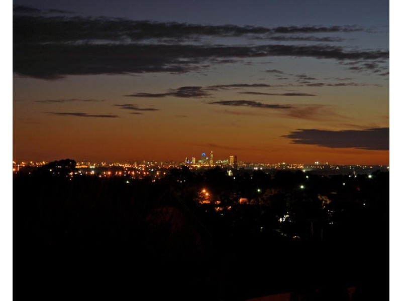 33 Swan View Road, Greenmount WA 6056