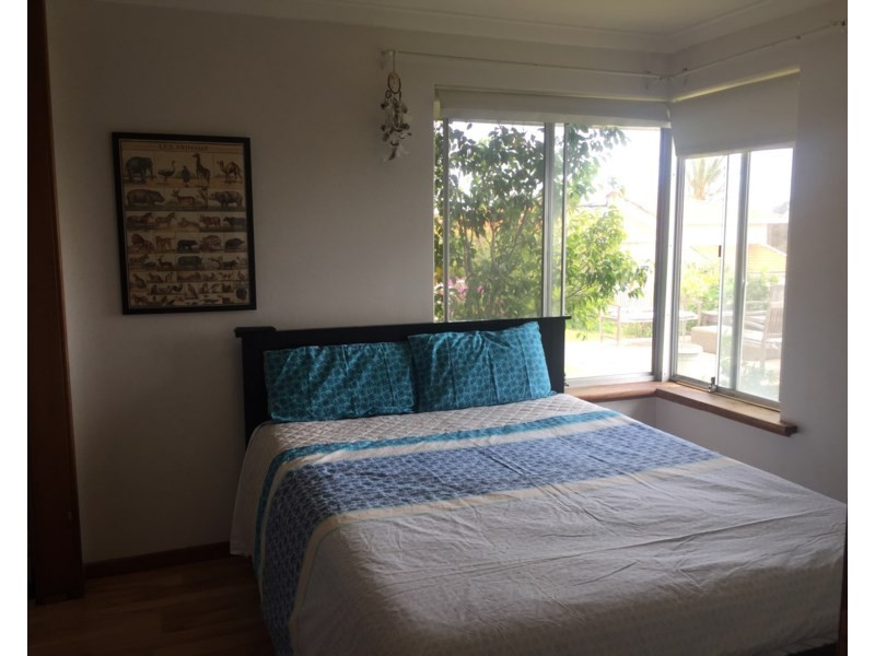 33 Swan View Road, Greenmount WA 6056