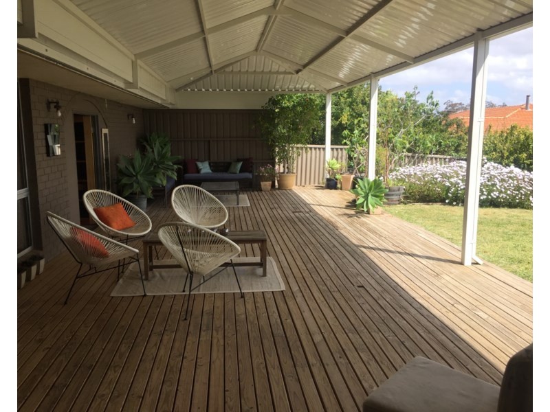 33 Swan View Road, Greenmount WA 6056