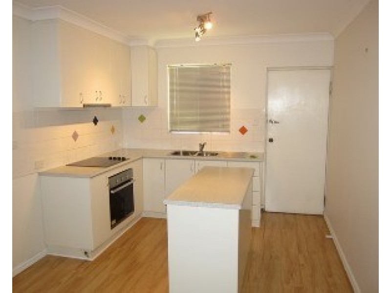 4/379 Hector Street, Yokine WA 6060