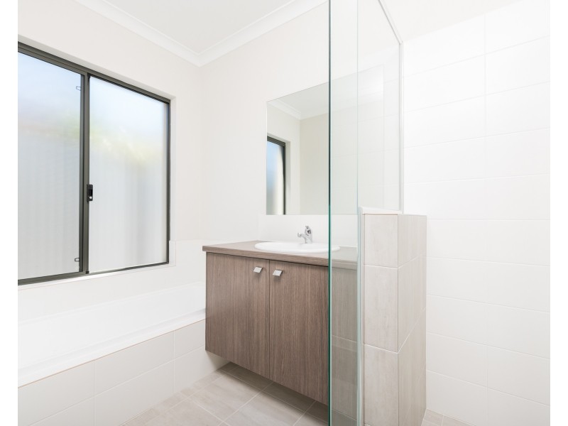 82B Sayer Street, Midland WA 6056