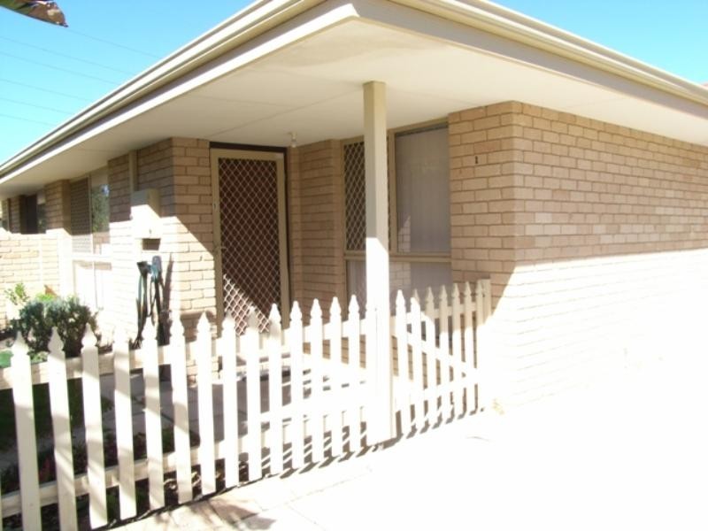 1/5 Park Road, Midvale WA 6056