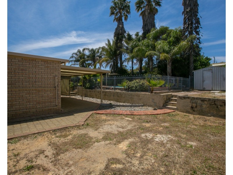 35 Tamarine Way, Swan View WA 6056