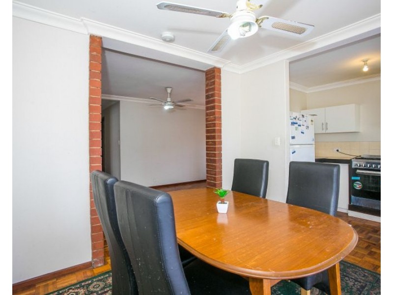 5/1 Chedworth, Eden Hill WA 6054