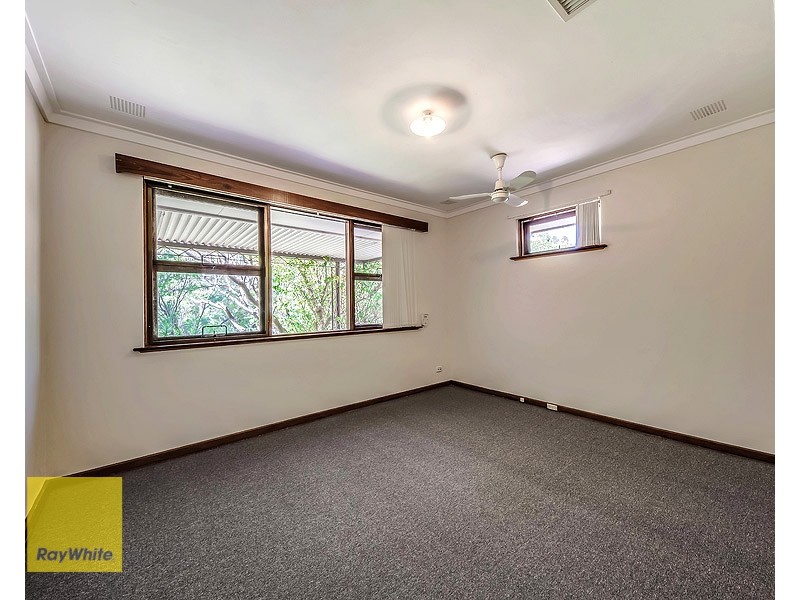 32 Marloo Road, Greenmount WA 6056