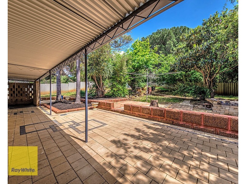 32 Marloo Road, Greenmount WA 6056