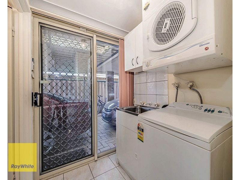 1 Beenan Elbow, South Guildford WA 6055