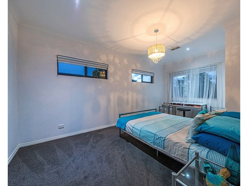 27 The Embankment, South Guildford WA 6055