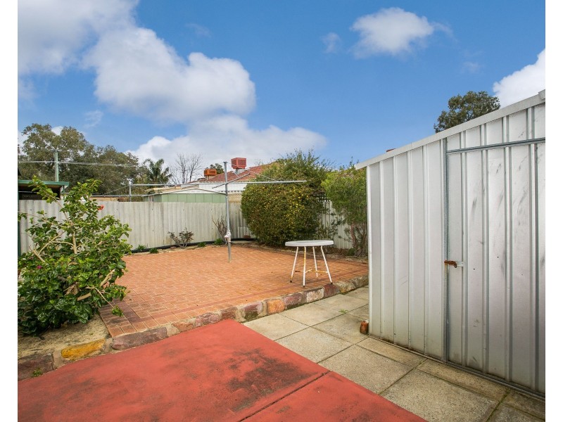 18 Rhine Way, Swan View WA 6056