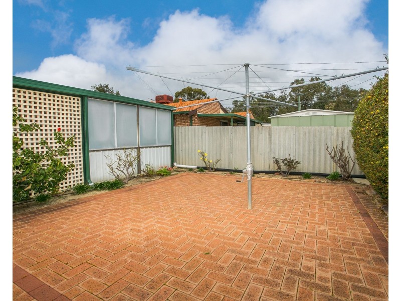 18 Rhine Way, Swan View WA 6056