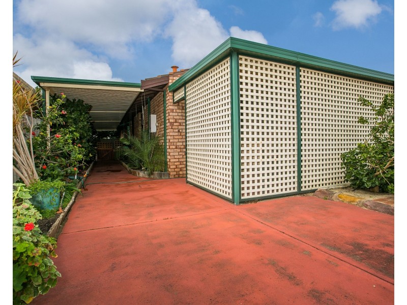 18 Rhine Way, Swan View WA 6056