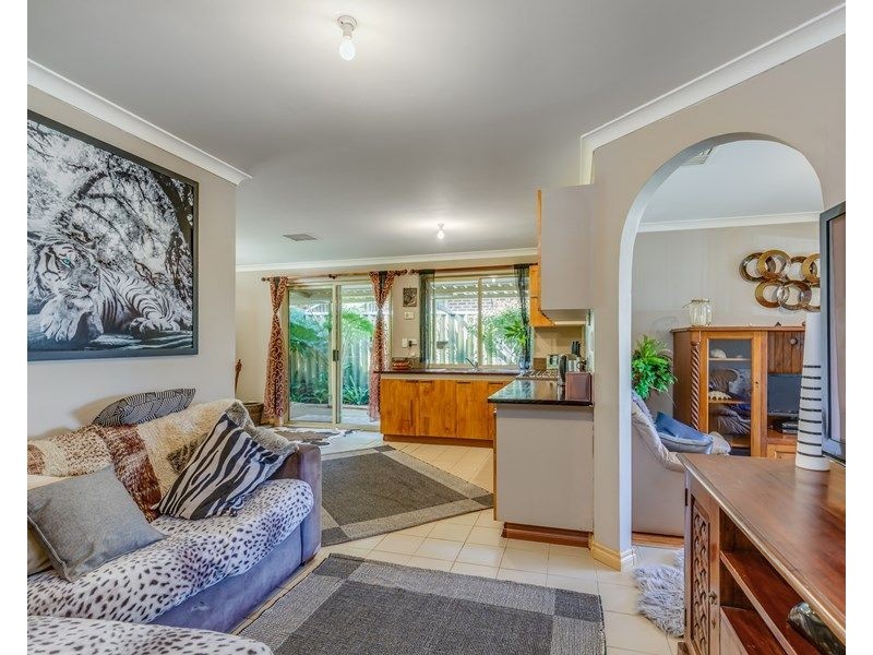 11 Chungking Grove, Stratton WA 6056