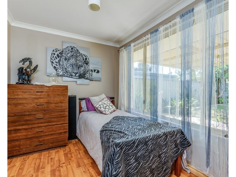 11 Chungking Grove, Stratton WA 6056