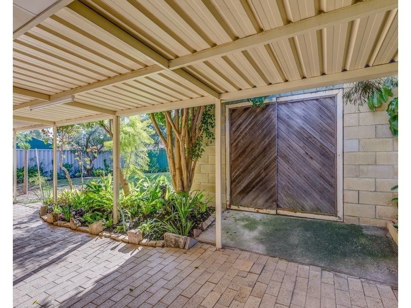 11 Chungking Grove, Stratton WA 6056