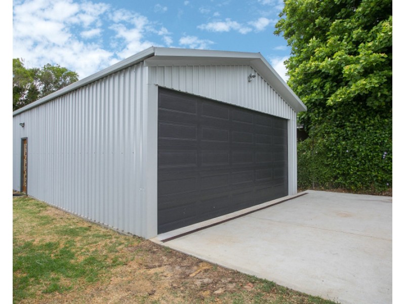 2 Alandale Road, Greenmount WA 6056