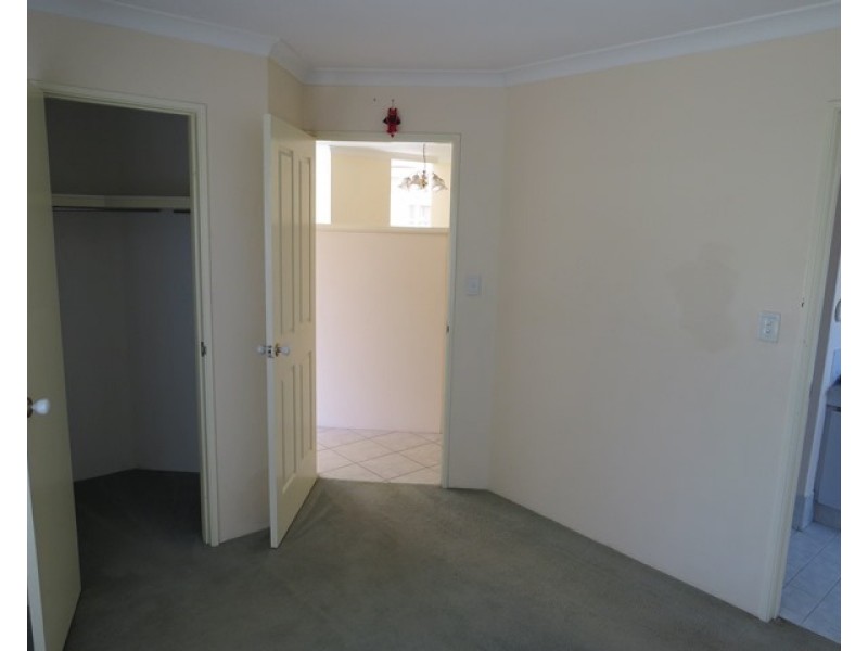 38 Fringe Lily Crescent, Ellenbrook WA 6069