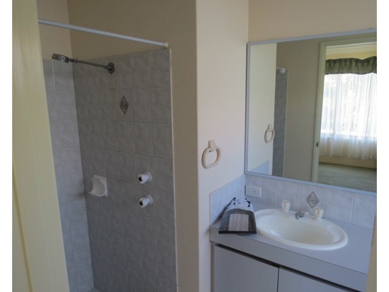 38 Fringe Lily Crescent, Ellenbrook WA 6069