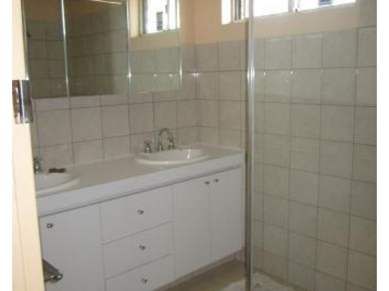 17A Charles Street, Midland WA 6056