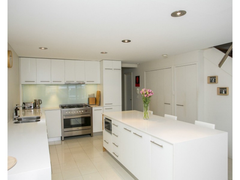 Unit 4, 218 Carr Place, Leederville WA 6007