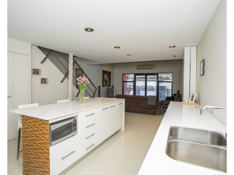Unit 4, 218 Carr Place, Leederville WA 6007