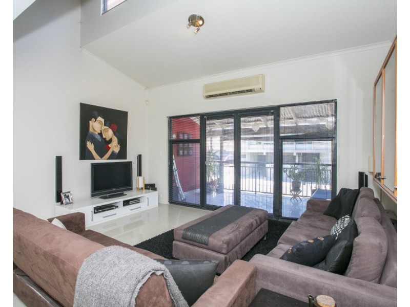 Unit 4, 218 Carr Place, Leederville WA 6007