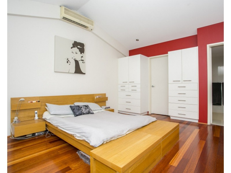 Unit 4, 218 Carr Place, Leederville WA 6007