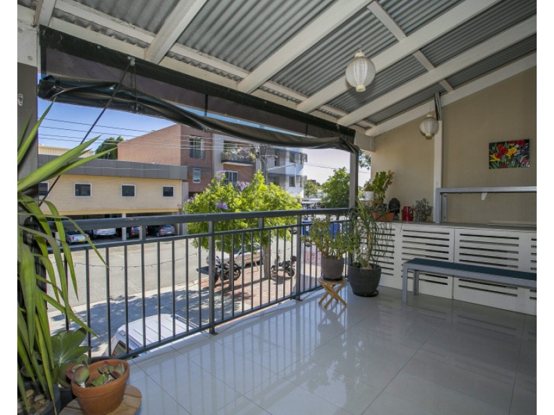 Unit 4, 218 Carr Place, Leederville WA 6007
