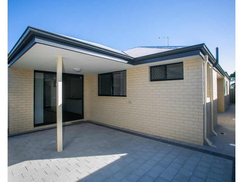 3/312 Wharf Street, Queens Park WA 6107