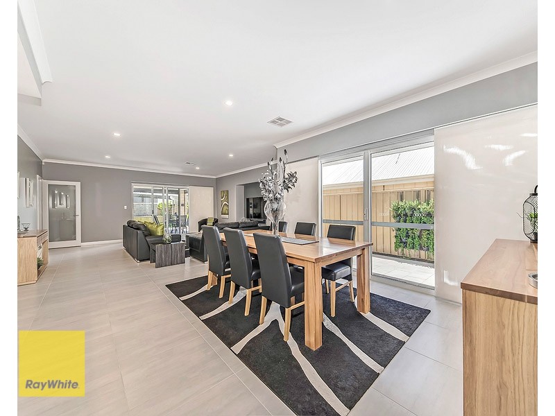 19 The Embankment, South Guildford WA 6055