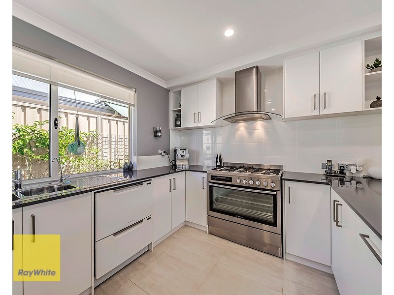 19 The Embankment, South Guildford WA 6055