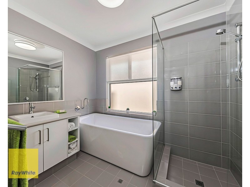 19 The Embankment, South Guildford WA 6055