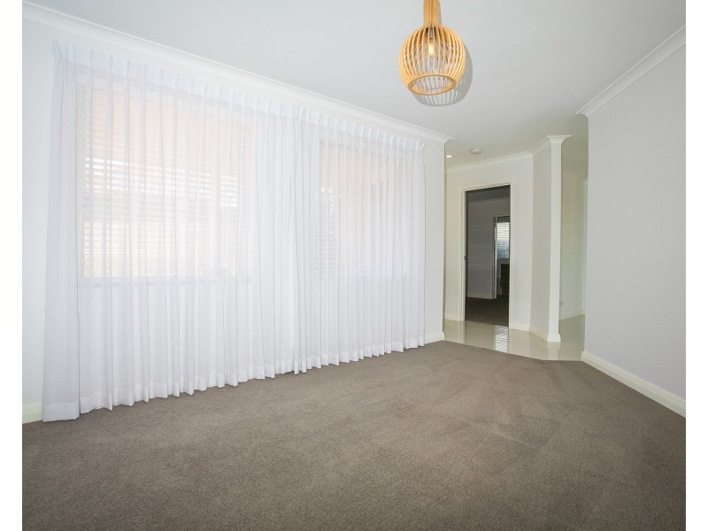 5/4-6 Norn Close, South Guildford WA 6055