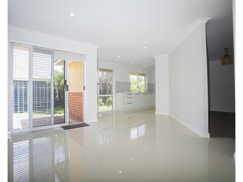 5/4-6 Norn Close, South Guildford WA 6055