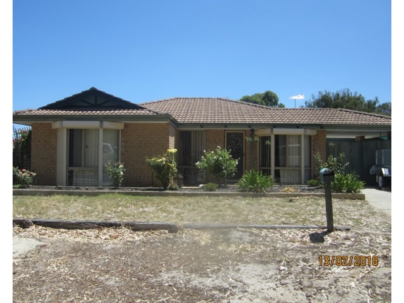 35 Lewis Jones Cross, Stratton WA 6056