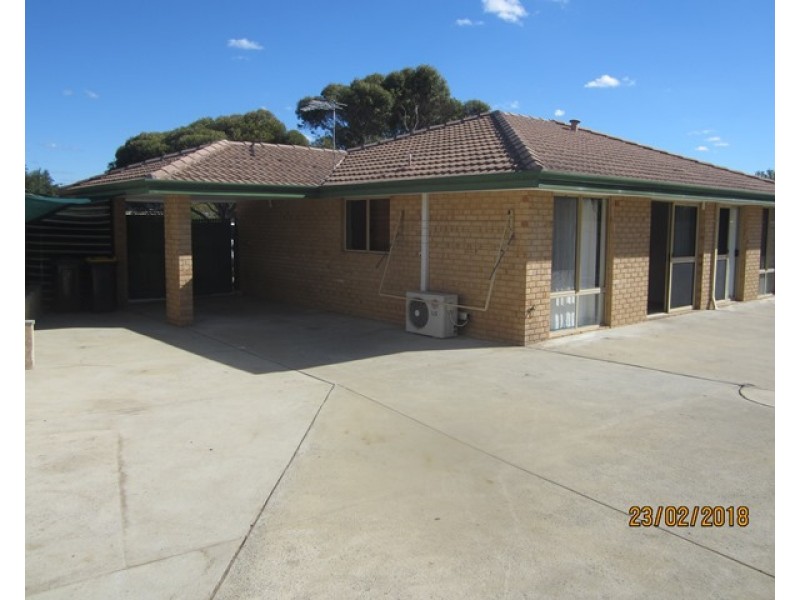 35 Lewis Jones Cross, Stratton WA 6056