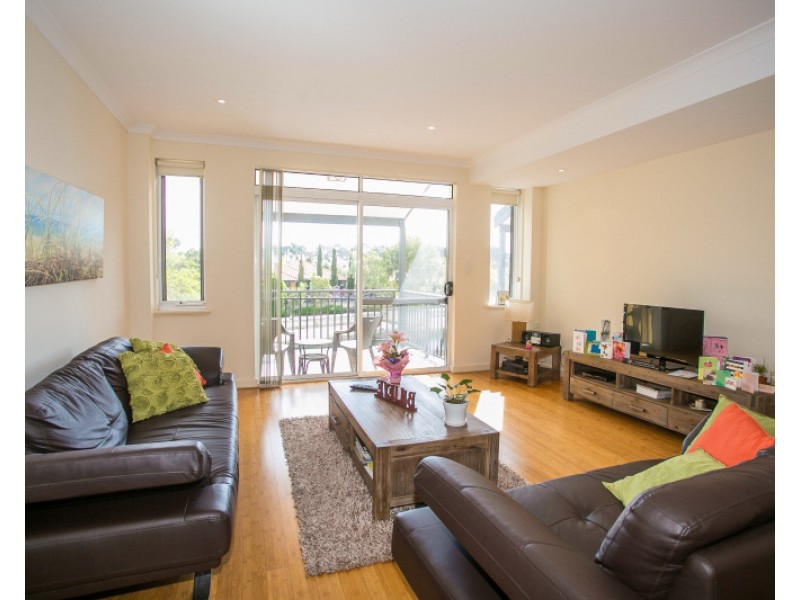2/57 Ponte Vecchio Blv, Ellenbrook WA 6069