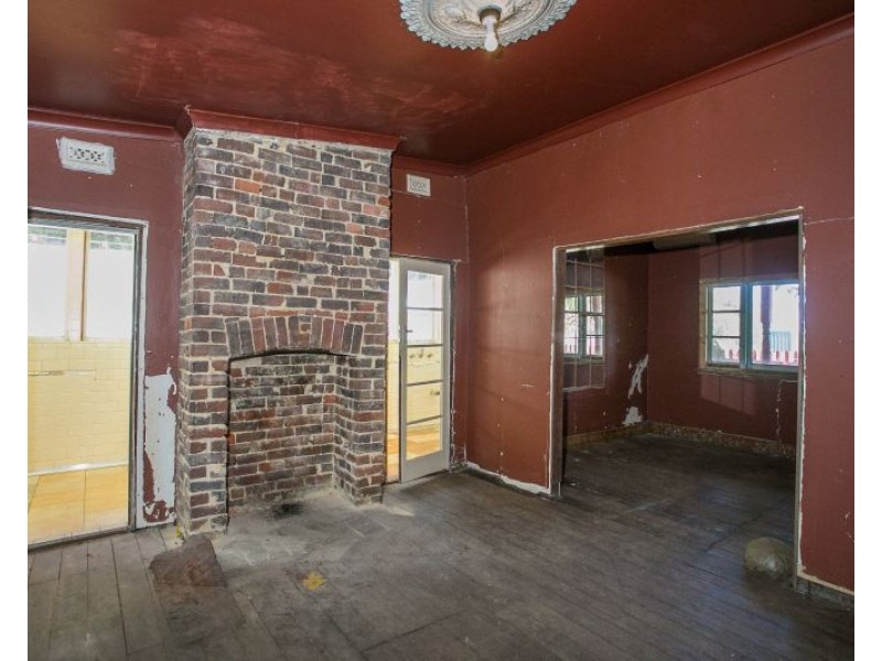 12 William Street, Midland WA 6056