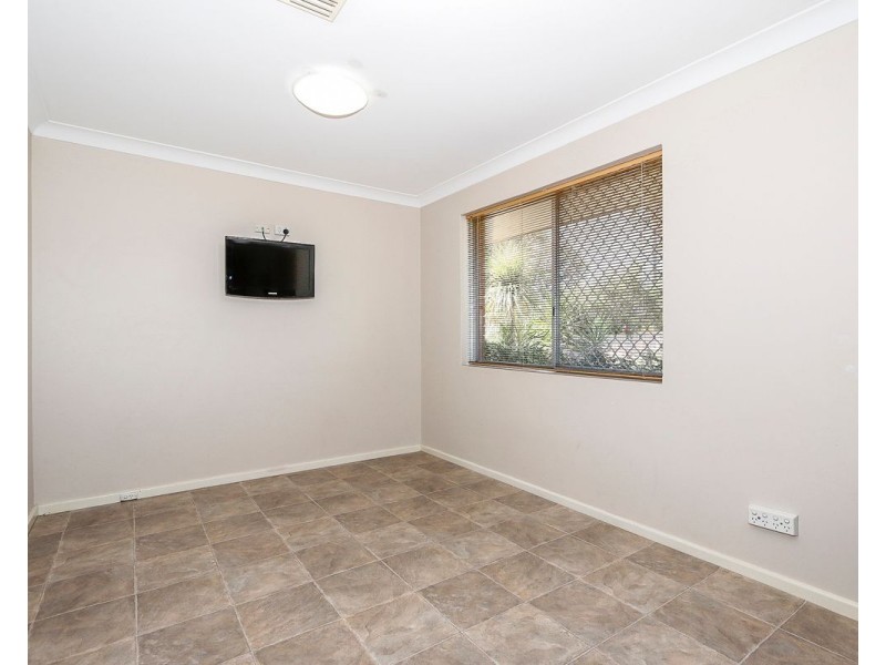 23 Blackadder Road, Swan View WA 6056