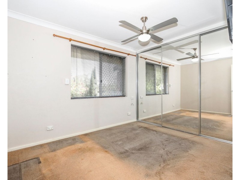 23 Blackadder Road, Swan View WA 6056