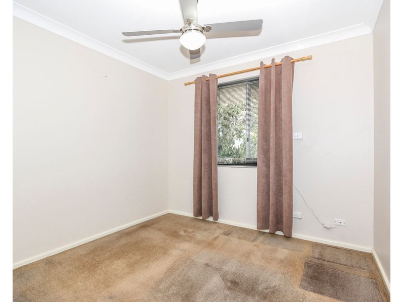 23 Blackadder Road, Swan View WA 6056