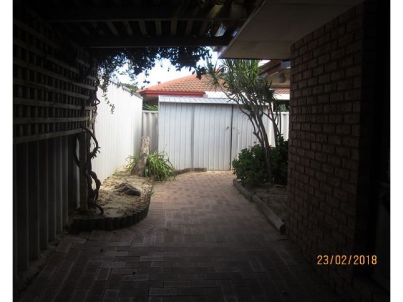 Unit 1, 65 Amherst Road, Swan View WA 6056