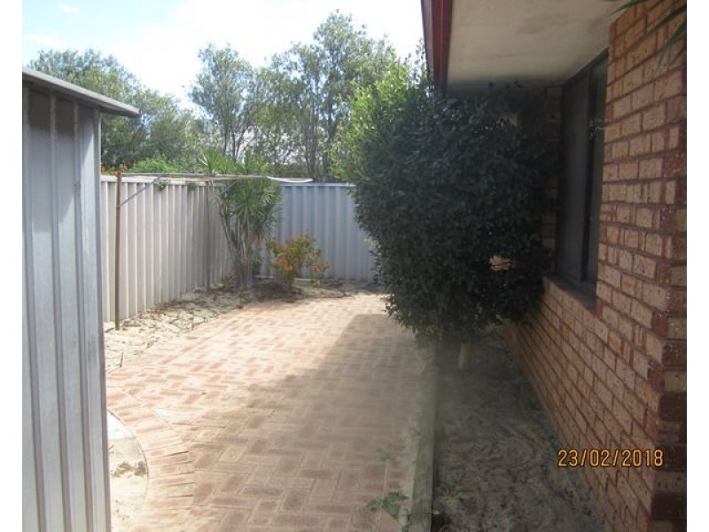 Unit 1, 65 Amherst Road, Swan View WA 6056