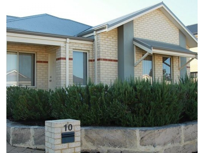 10 Barnfield Drive, Ellenbrook WA 6069
