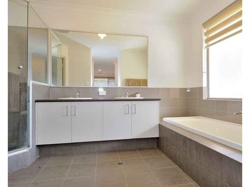 177 Ashmere Drive, Bullsbrook WA 6084