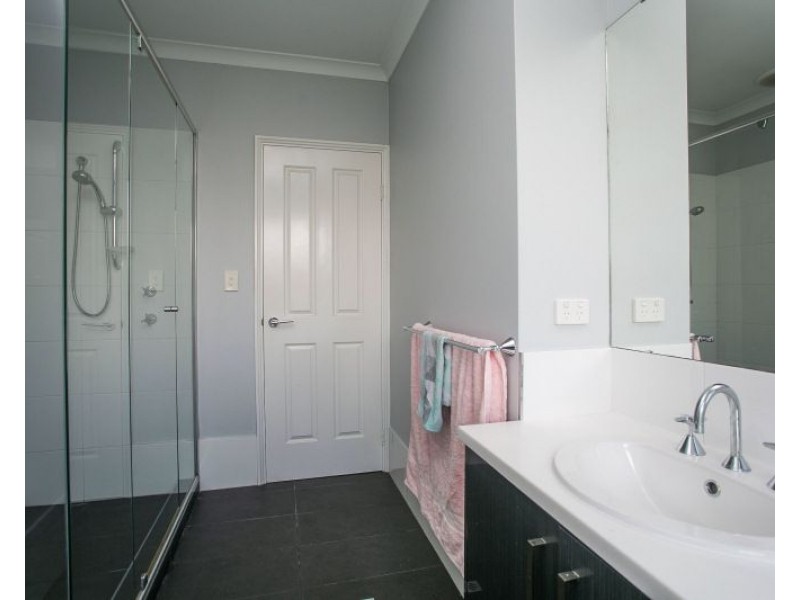 21 The Embankment, South Guildford WA 6055